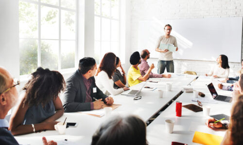 business-people-are-having-discussion (1)